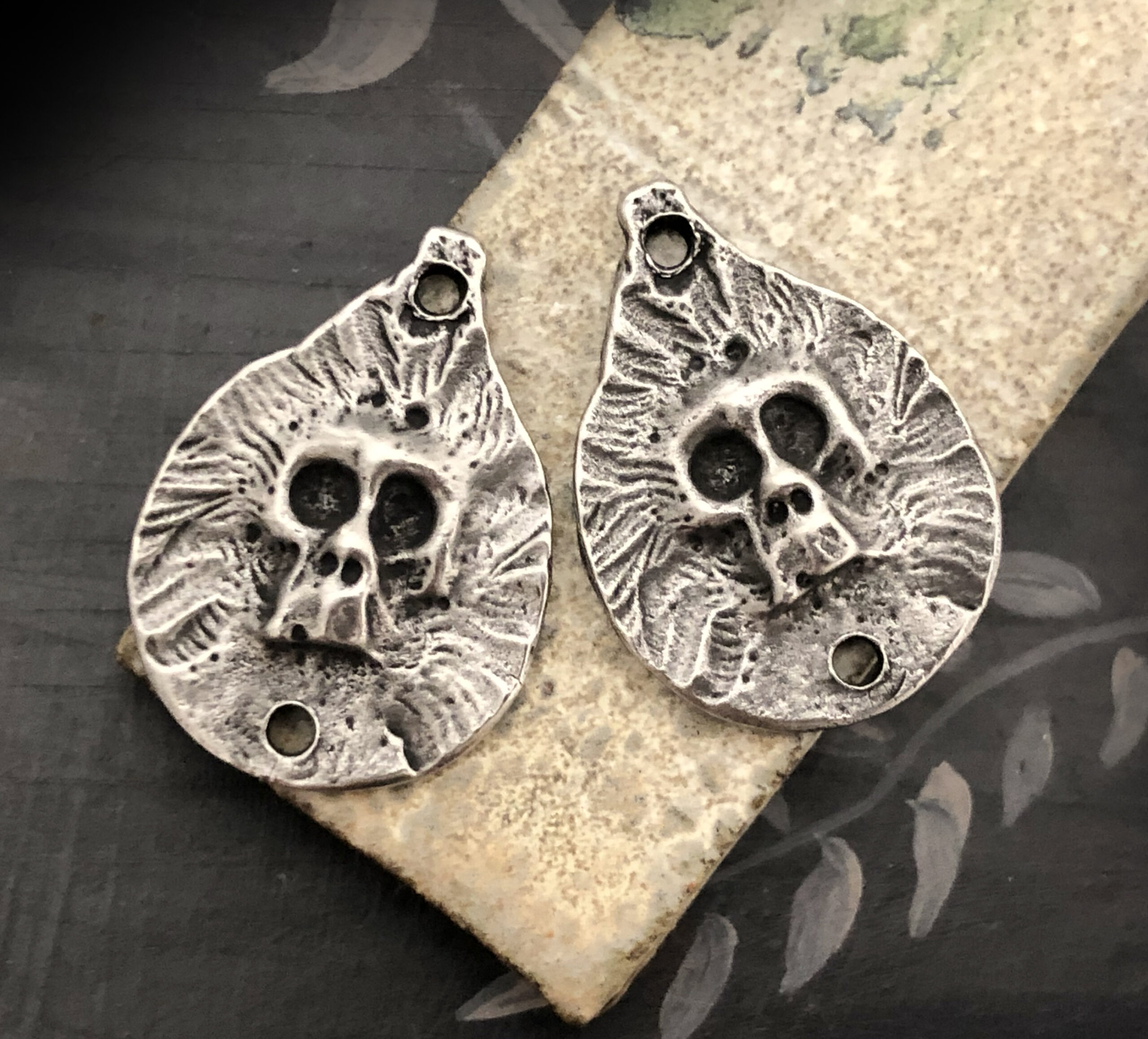 Skull Connector Charms - Image 4