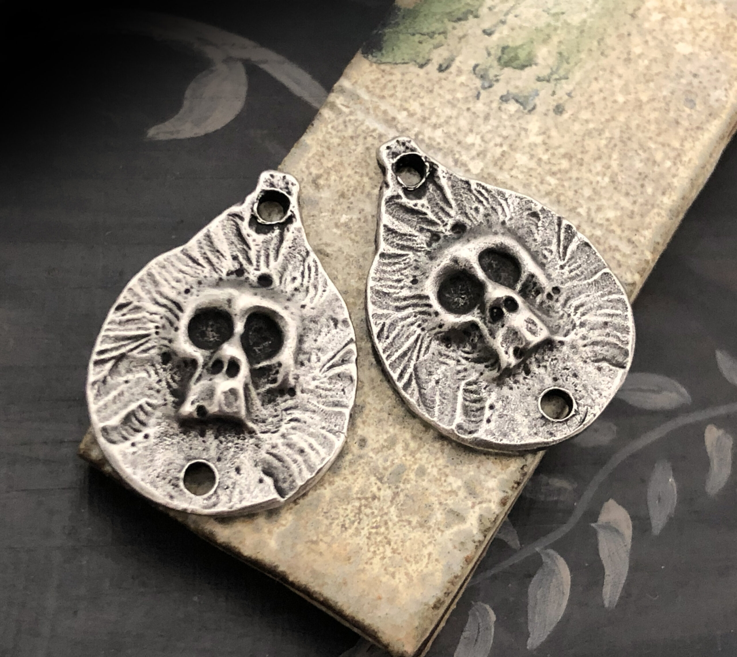 Skull Connector Charms - Image 2
