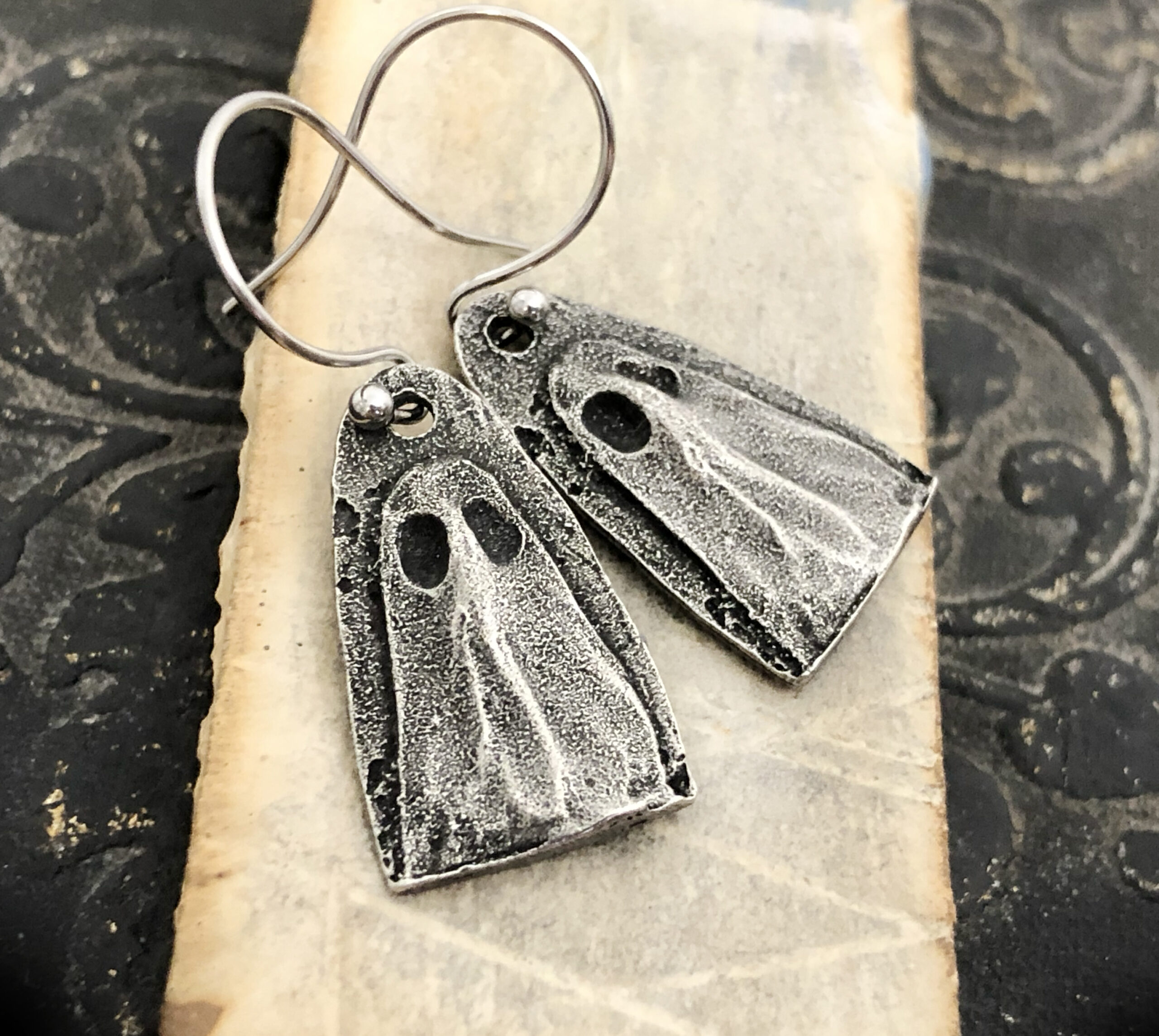 Ghost Earrings - Image 3